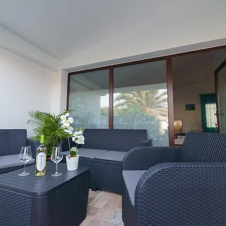 Estupendo Adosado Junto Al Mar, Parking, Terraza - Cancajos *